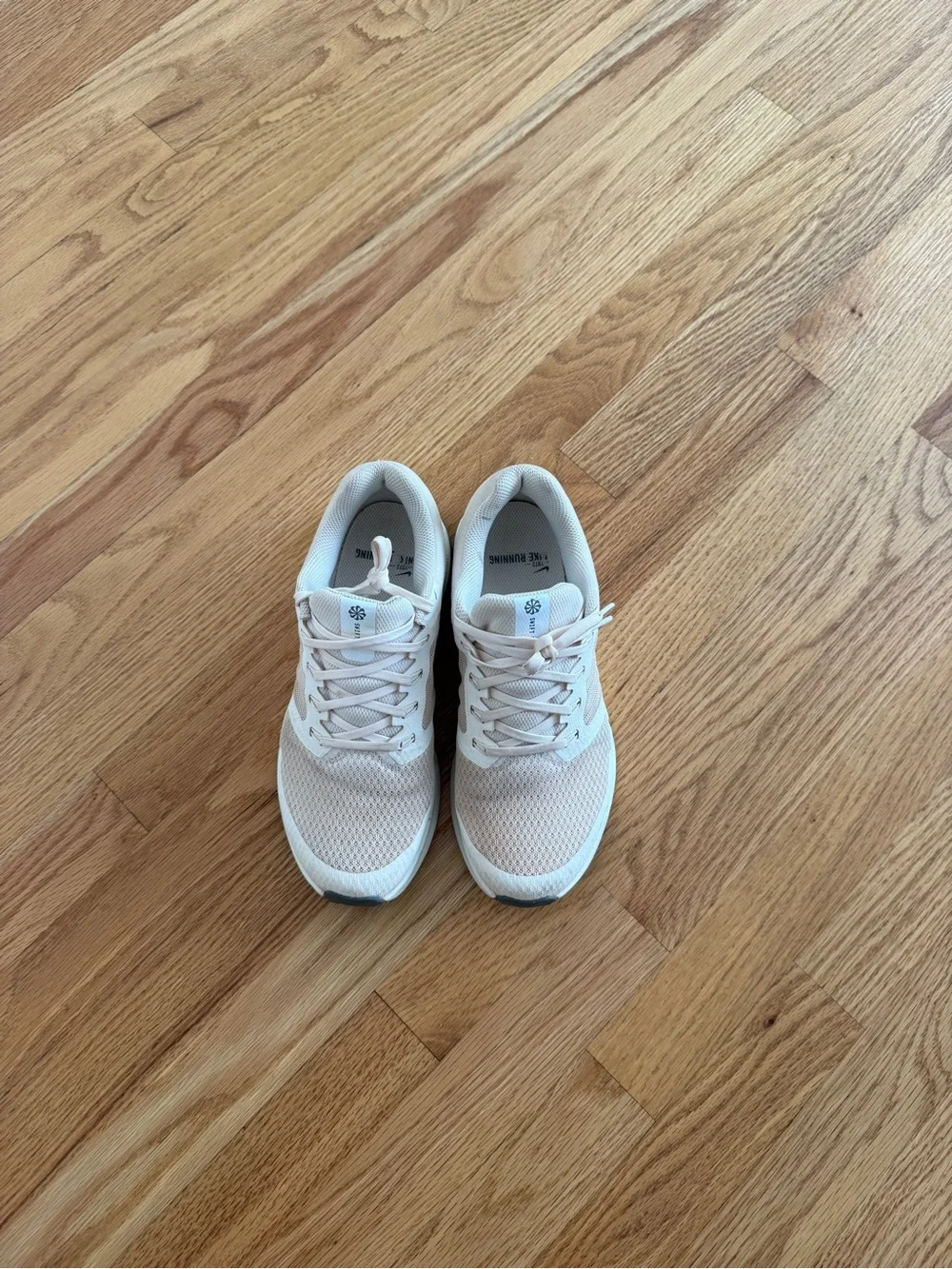 Nike running tennis shoes  Size 8.5